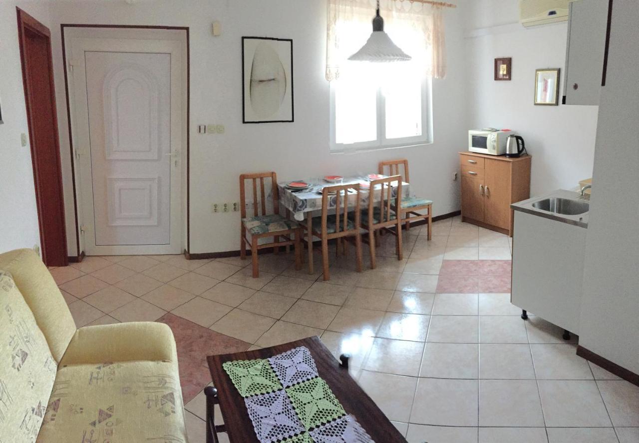 Lipovac Resort Ficus Bilice Zewnętrze zdjęcie