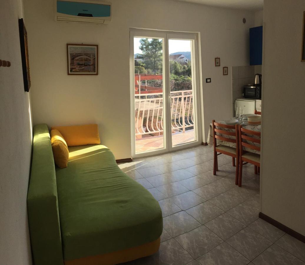 Lipovac Resort Ficus Bilice Zewnętrze zdjęcie