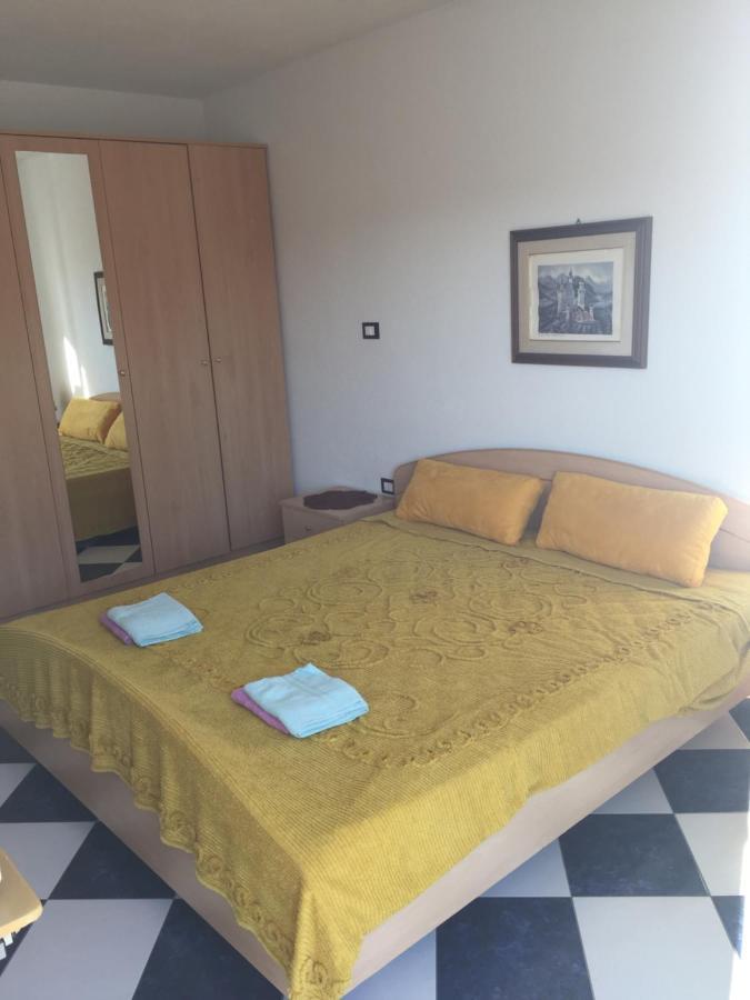 Lipovac Resort Ficus Bilice Zewnętrze zdjęcie
