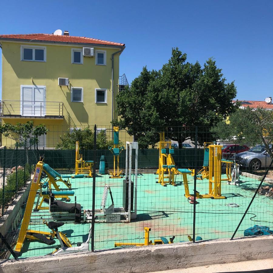 Lipovac Resort Ficus Bilice Zewnętrze zdjęcie