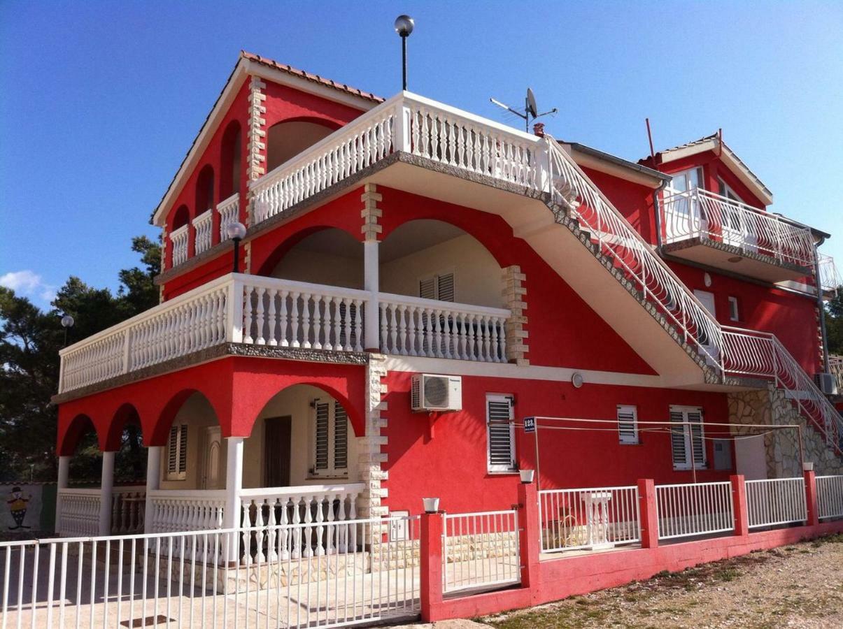 Lipovac Resort Ficus Bilice Zewnętrze zdjęcie
